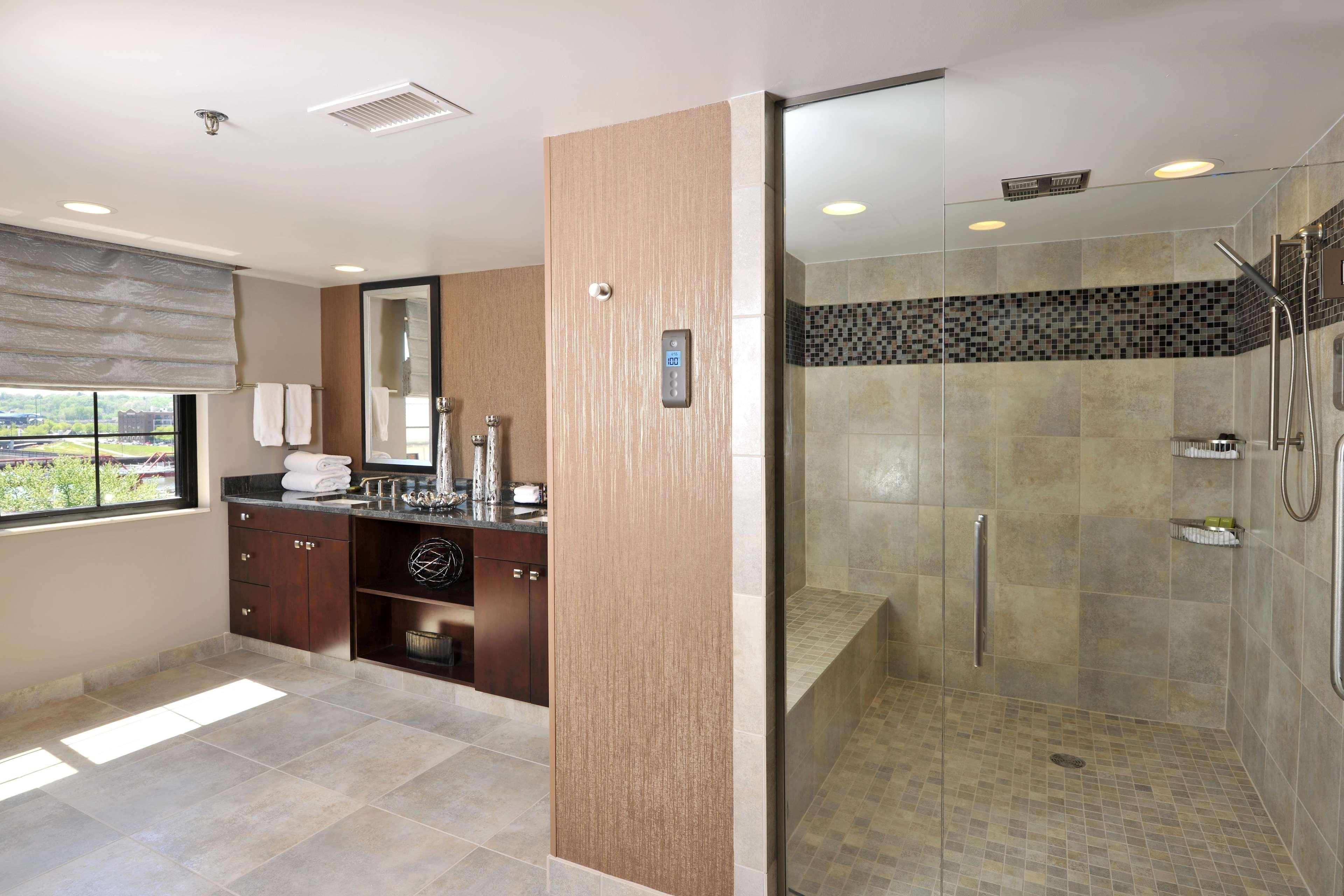 Embassy Suites Des Moines Downtown Zimmer foto